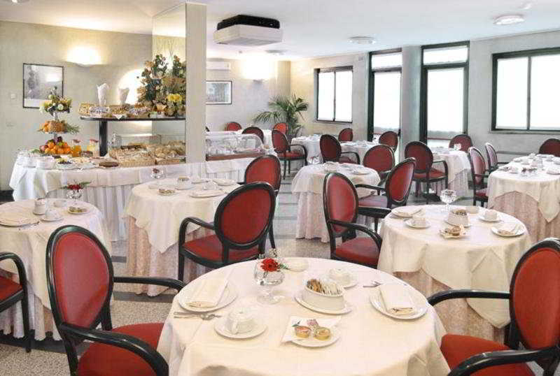 Pacific Hotel Airport Borgaro Torinese Exterior photo